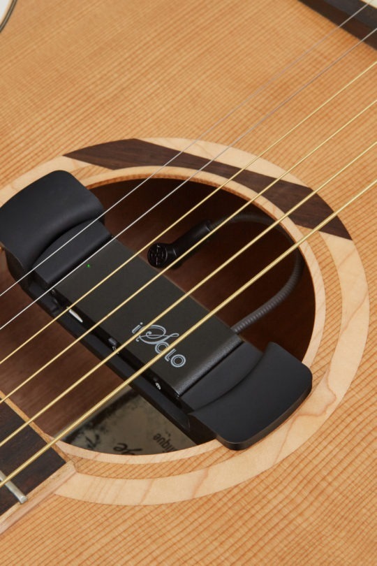 iSolo soundhole holder